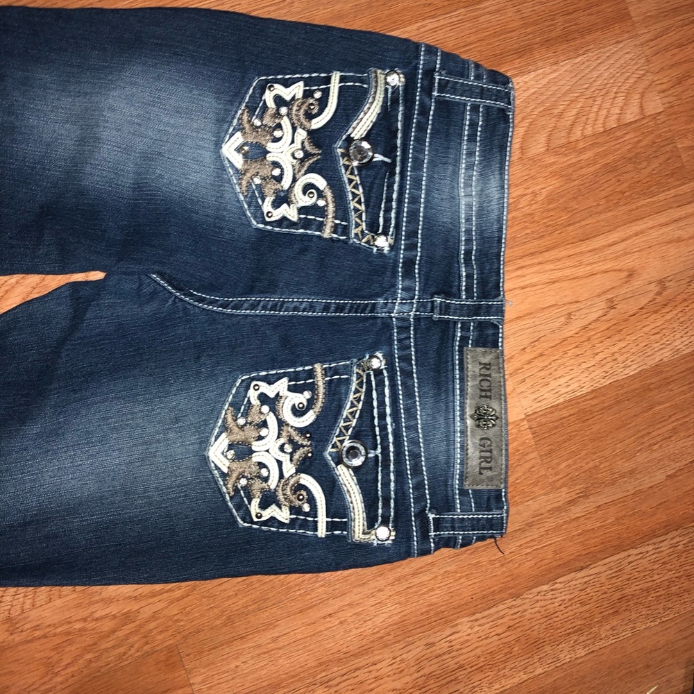 Jean - Picture 4 of 5